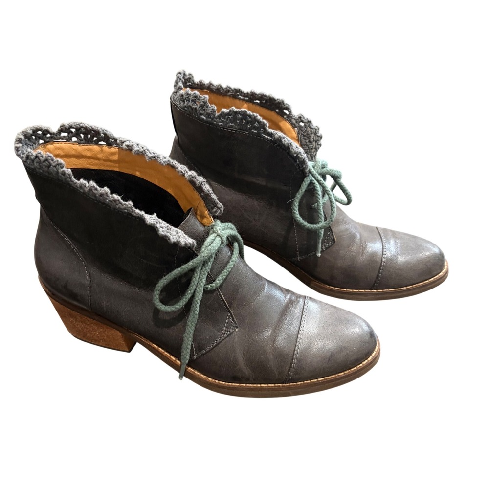 Latigo Kat Leather Lace Up Ankle Boots Women‎ 9.5 Grey Crochet Trim Steampunk